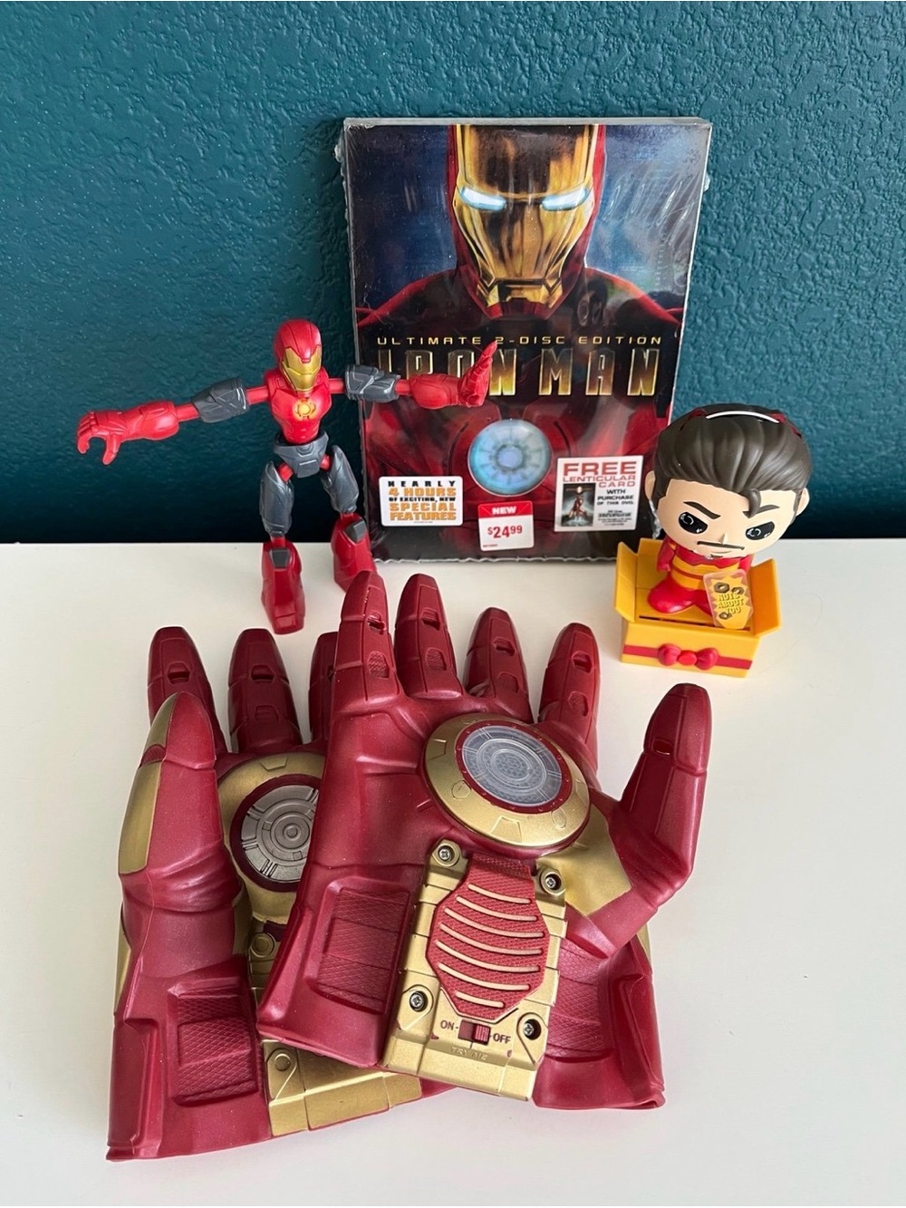 Marvel Avengers Iron Man Light Up Gloves DVD Funko Popsies Action Figure
